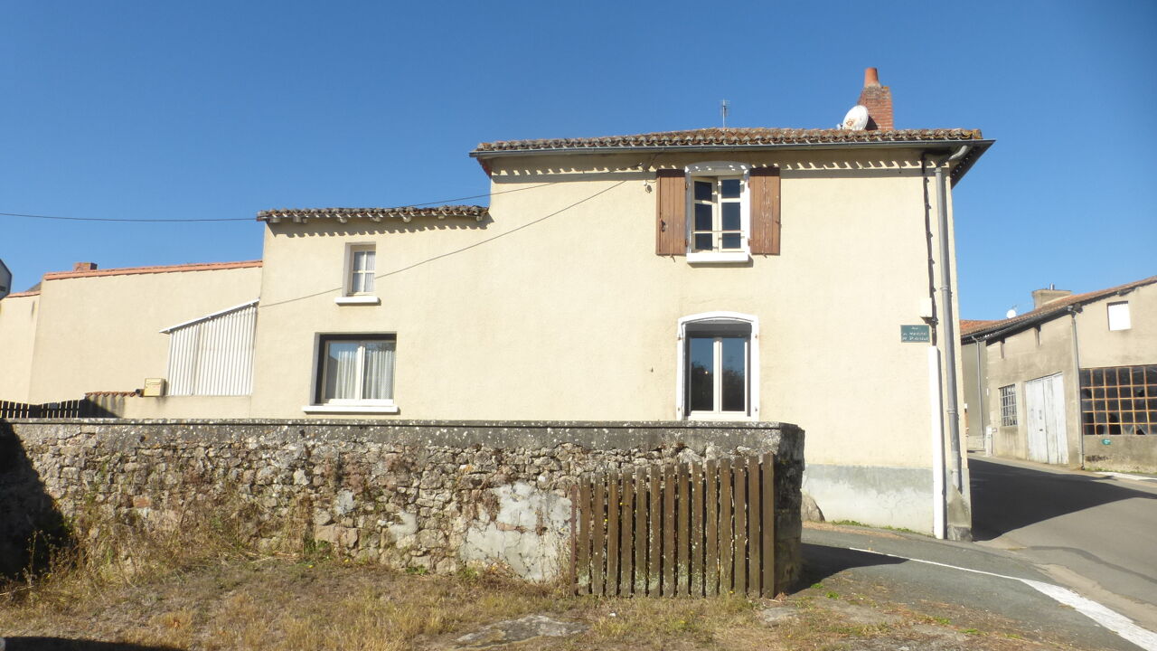 maison 6 pièces 160 m2 à vendre à Gourgé (79200)