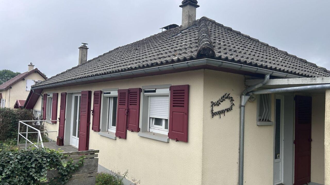 maison 3 pièces 63 m2 à vendre à Pleaux (15700)