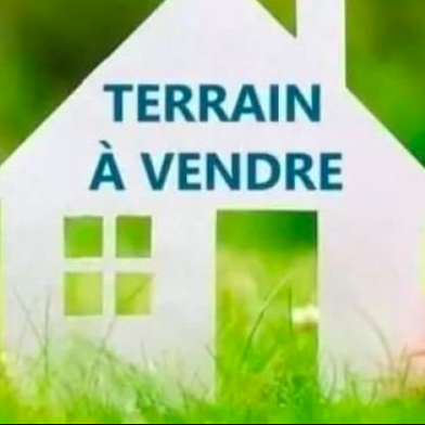 Terrain 814 m²