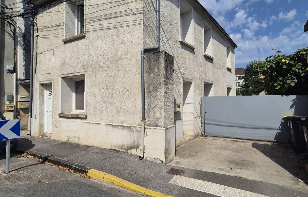 immeuble  pièces 350 m2 à vendre à Lizy-sur-Ourcq (77440)