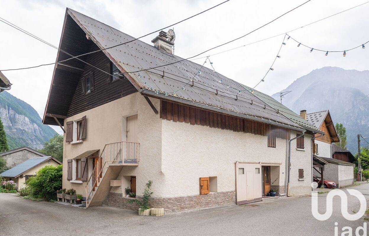 maison 5 pièces 133 m2 à vendre à Le Bourg-d'Oisans (38520)