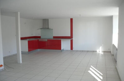 location appartement 600 € CC /mois à proximité de Flavin (12450)