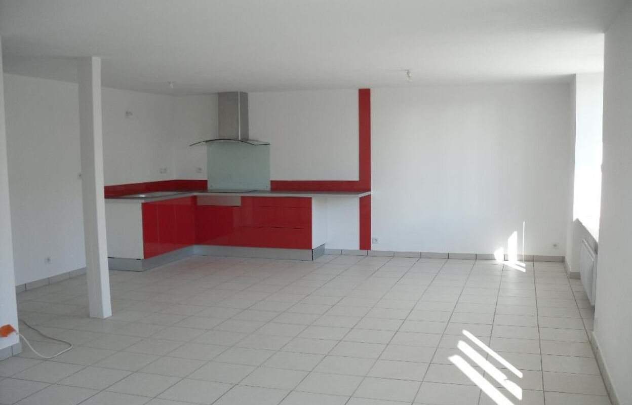 appartement 4 pièces 84 m2 à louer à Luc-la-Primaube (12450)