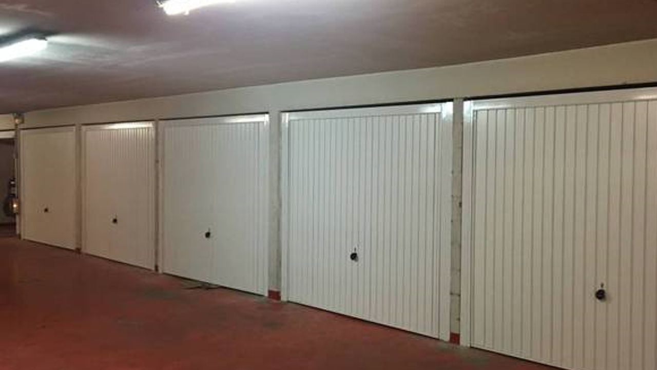 garage  pièces  m2 à louer à Marseille 8 (13008)