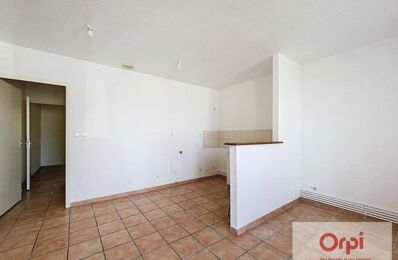 location appartement 266 € CC /mois à proximité de Désertines (03630)