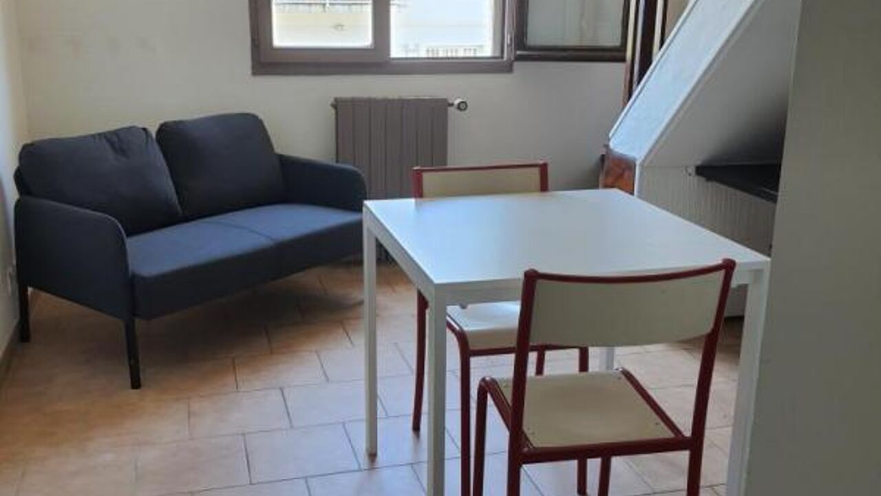 appartement 1 pièces 15 m2 à louer à Nîmes (30000)