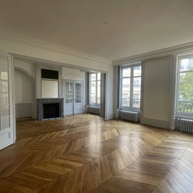 Appartement 3 pièces 122 m²