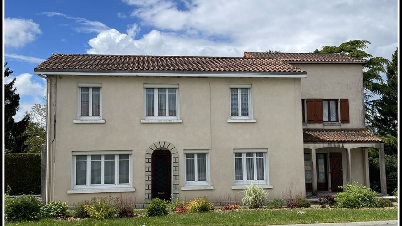 maison 8 pièces 171 m2 à vendre à Clessé (79350)