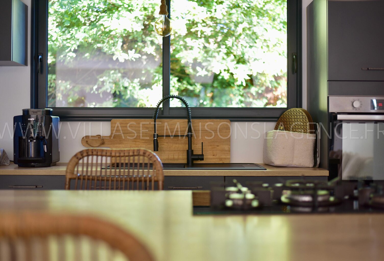 Jolie maison contemporaine de plain pied — photo 1