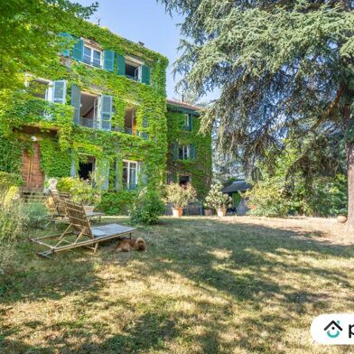 Maison 11 pièces 549000 €