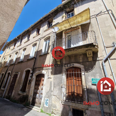 Immeuble  79000 €