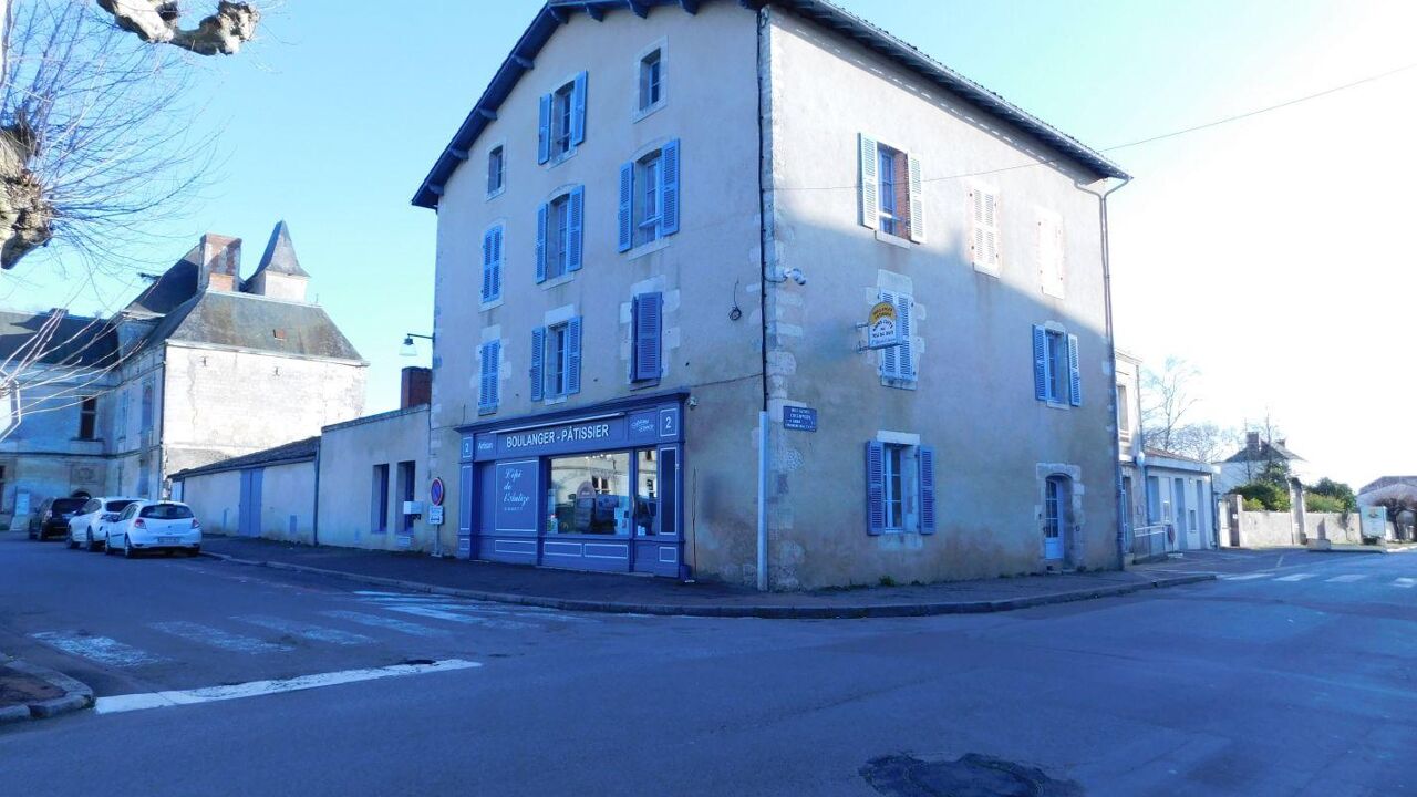 commerce 3 pièces 425 m2 à vendre à Coulonges-sur-l'Autize (79160)