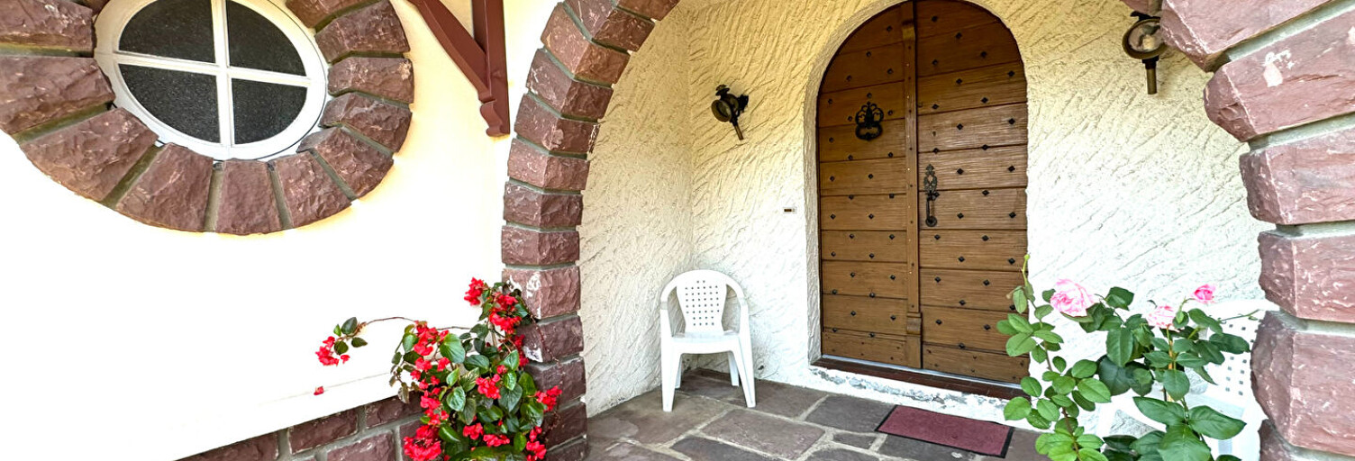 Maison 10 Pièces 372 m² à vendre à Mauléon-Licharre (64130)