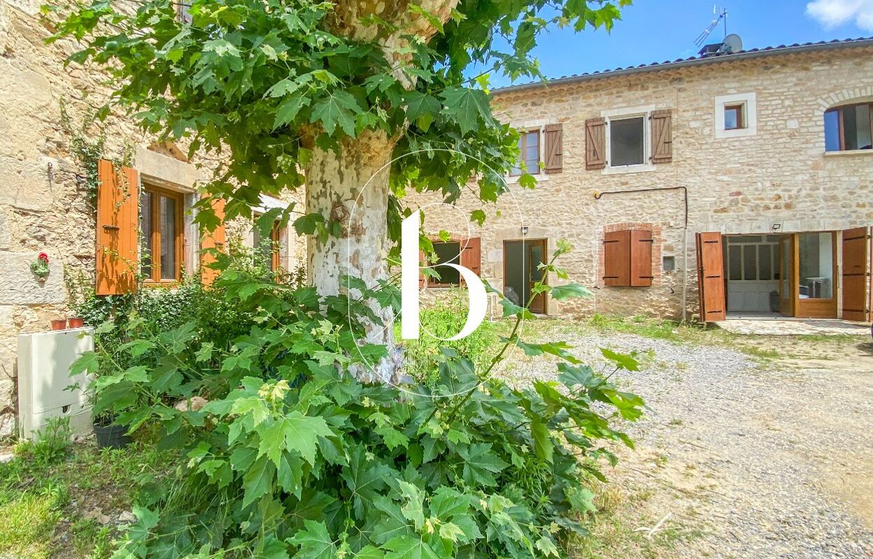 maison 10 pièces 270 m2 à vendre à Salavas (07150)