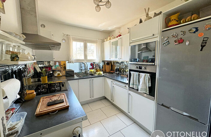 Villa Roquebrune-sur-Argens 6 pièces 135,13 m2 sur 607 m2 de terrain avec piscine et dépendances — photo 3