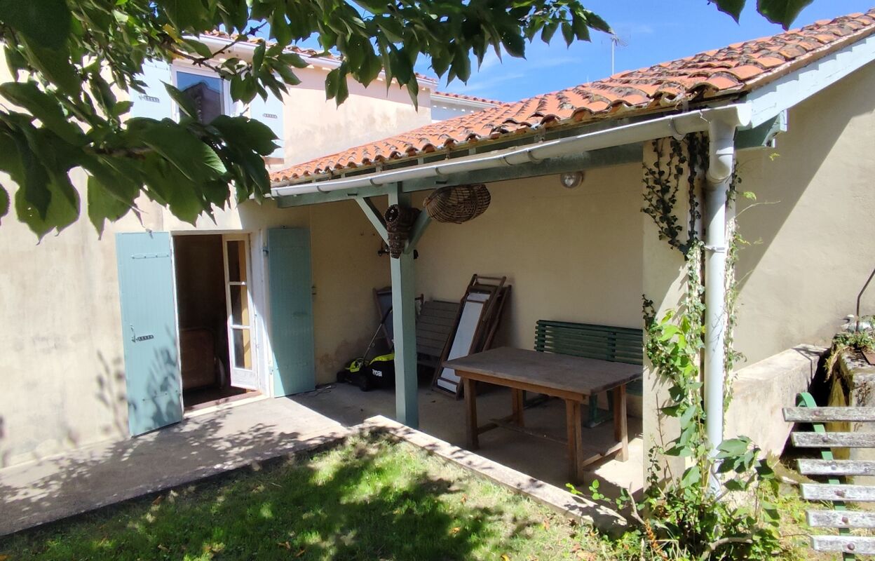 maison 6 pièces 200 m2 à vendre à Esnandes (17137)