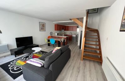 location appartement 1 200 € CC /mois à proximité de Cenon (33150)