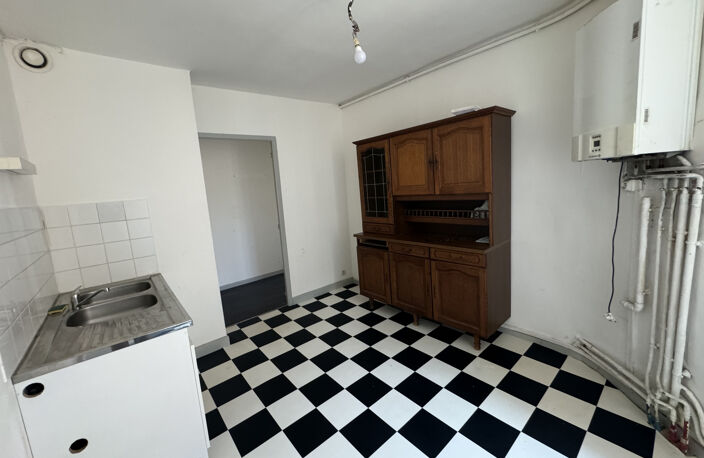 Immeuble de 4 logements et 1 local commercial — photo 2