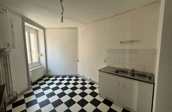 Immeuble de 4 logements et 1 local commercial — photo 3