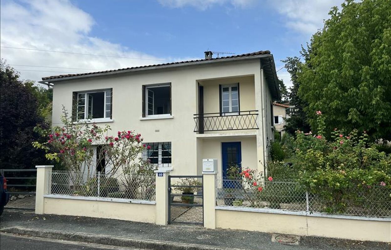 maison 4 pièces 69 m2 à vendre à Chalais (16210)