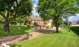 Maison 8 Pièces 193 m² à vendre à Gramat (46500)