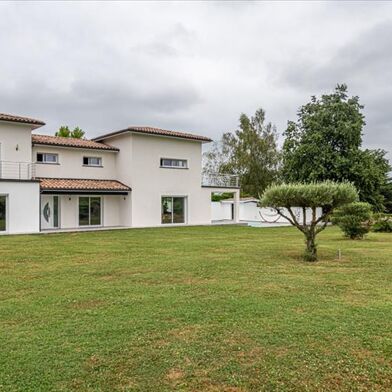 Maison 6 pièces 584000 €