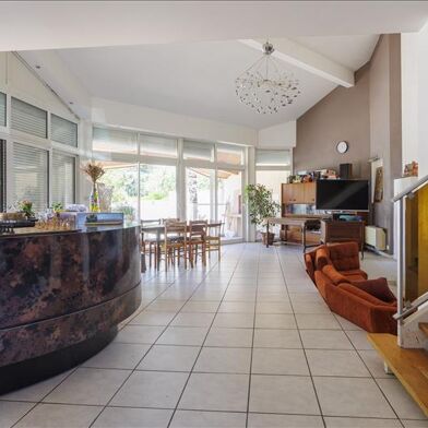 Maison 6 pièces 382500 €