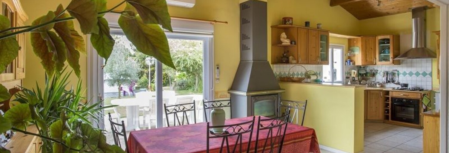 Maison 5 Pièces 110 m² à vendre à Forges (17290)