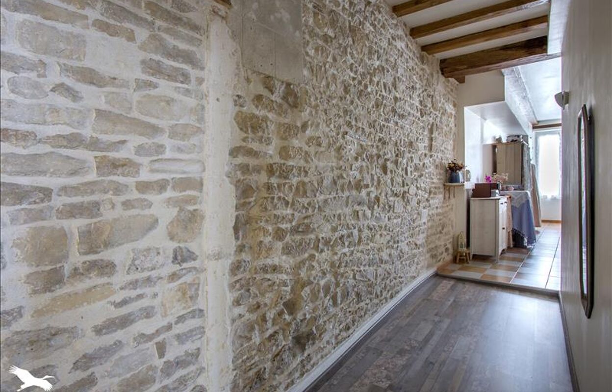 maison 6 pièces 255 m2 à vendre à Marans (17230)