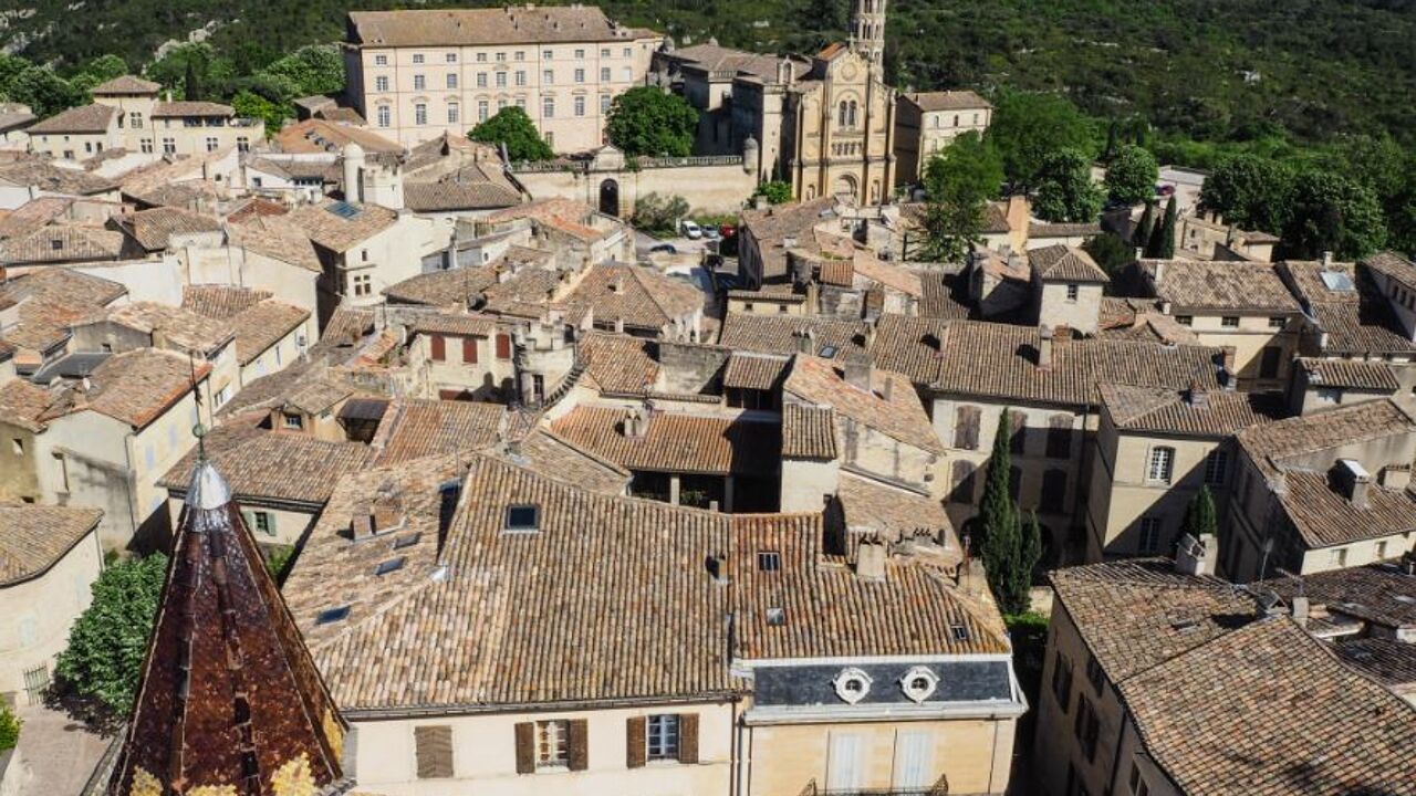 appartement 3 pièces 77 m2 à vendre à Uzès (30700)