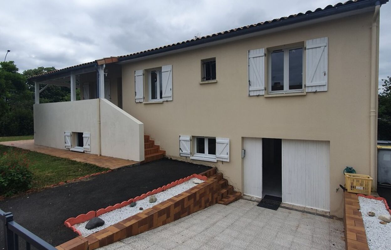 maison 8 pièces 170 m2 à vendre à Buxerolles (86180)