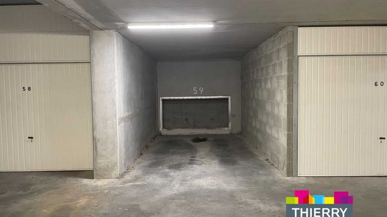 garage  pièces 14 m2 à vendre à Nantes (44000)