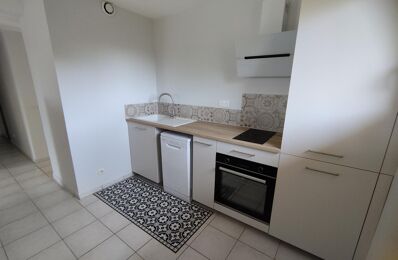 location appartement 915 € CC /mois à proximité de Morières-Lès-Avignon (84310)