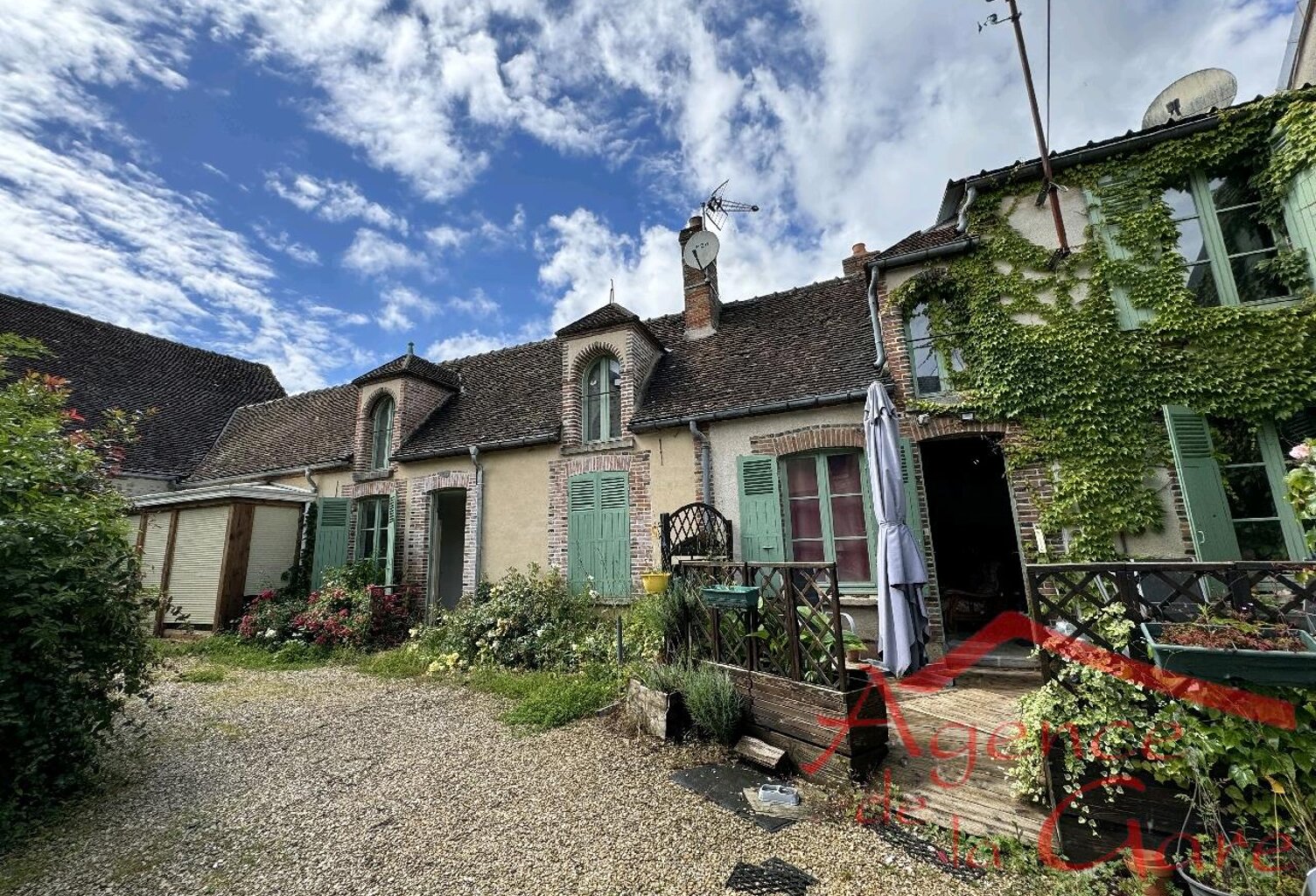 Vente maison 6 pièces  Sézanne (51120) — photo 1
