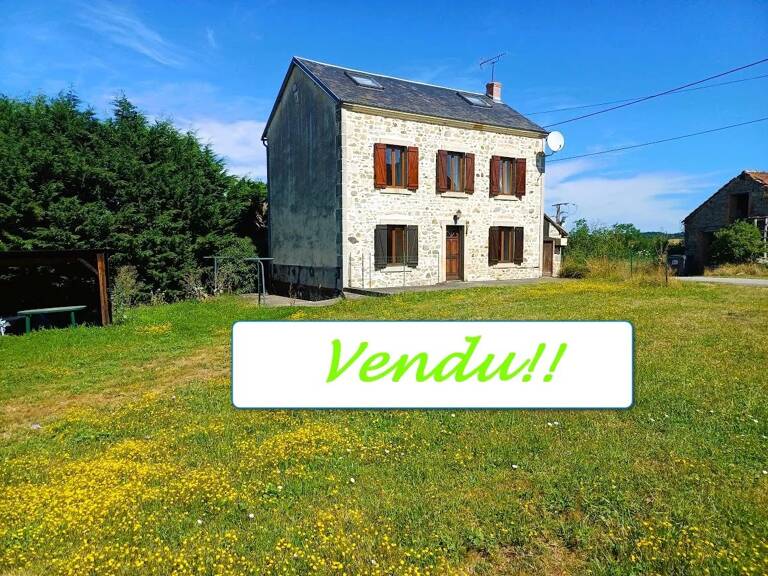 A vendre dans le Puy de Dôme maison avec grange et jardin. — photo 1