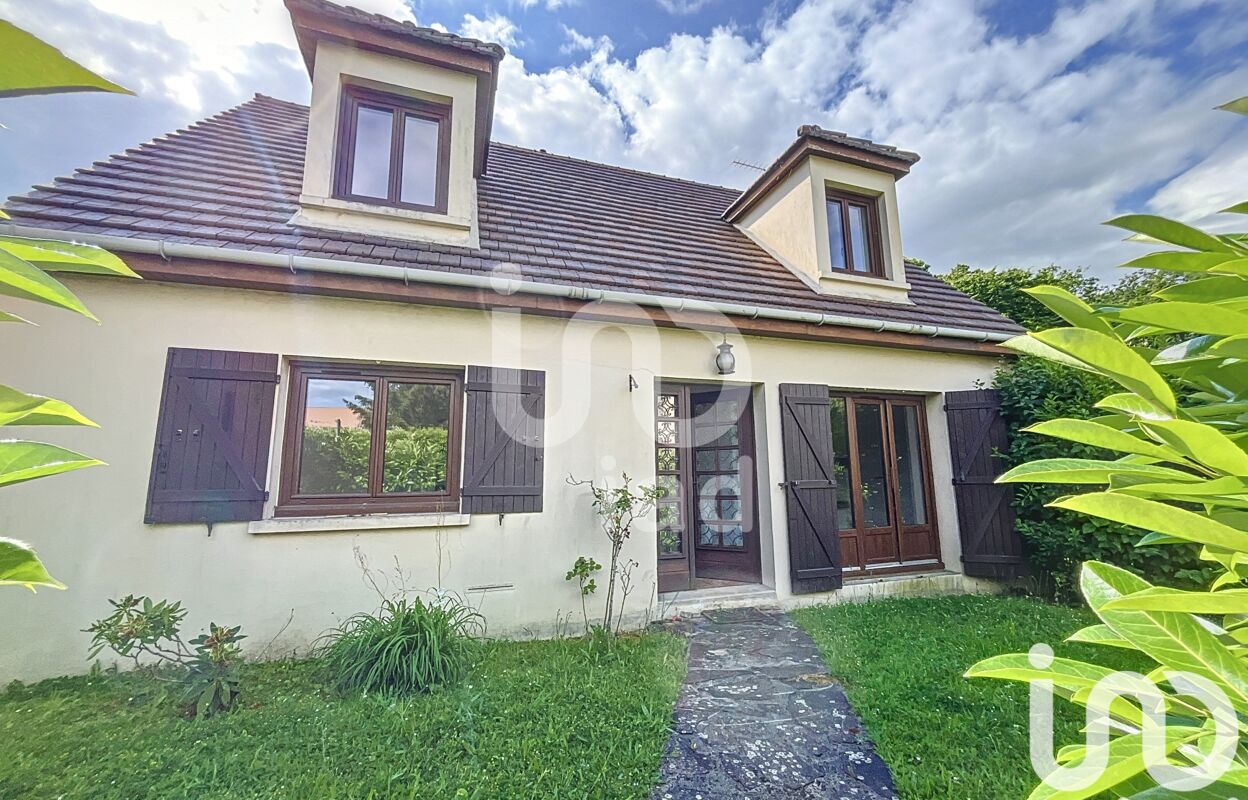 maison 7 pièces 118 m2 à vendre à Saint-Arnoult-en-Yvelines (78730)