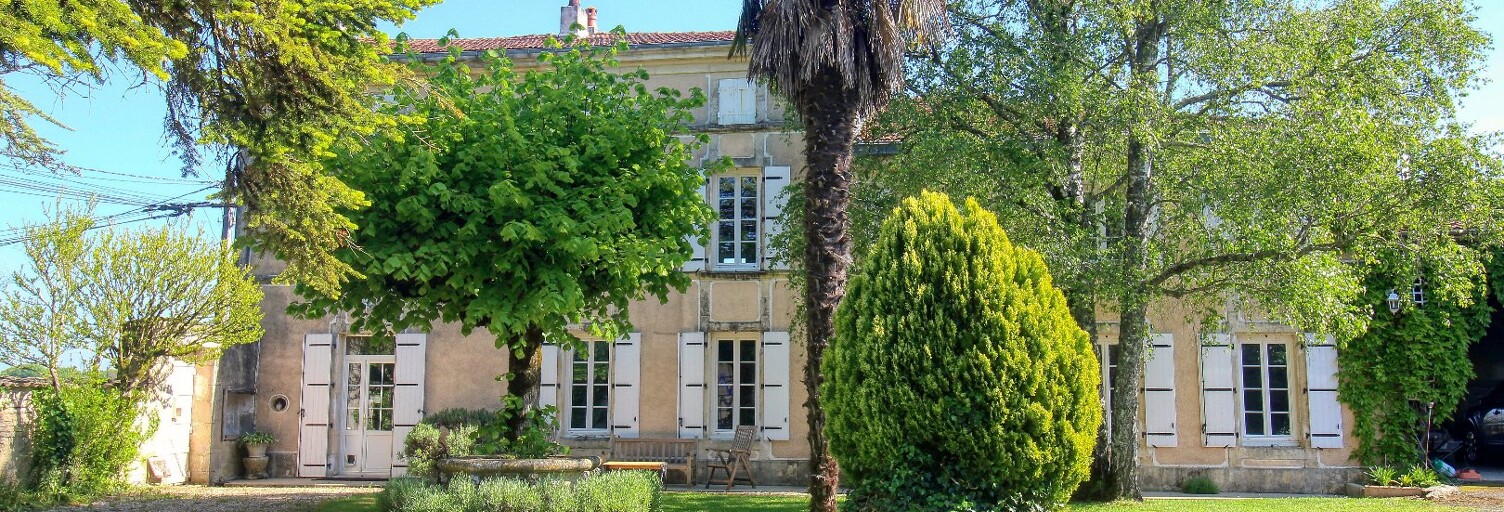 Maison 40 Pièces 880 m² à vendre à Vinax (17510)