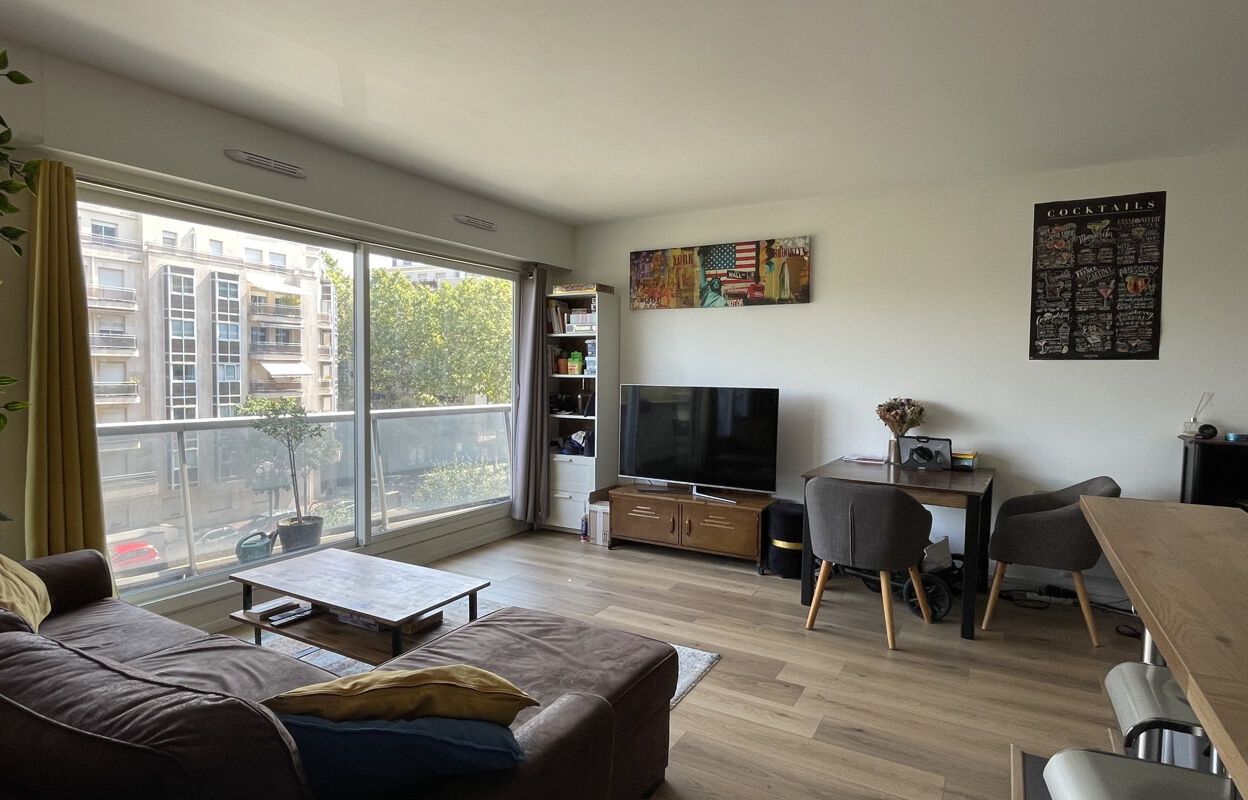 appartement 2 pièces 49 m2 à vendre à Saint-Maurice (94410)