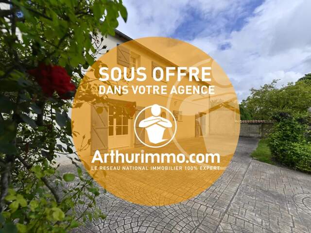 Charmante Maison 225 m² à FRONTENAY-ROHAN-ROHAN — photo du bien