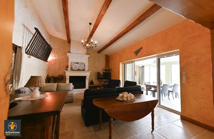 Charmante Maison 225 m² à FRONTENAY-ROHAN-ROHAN — photo 3