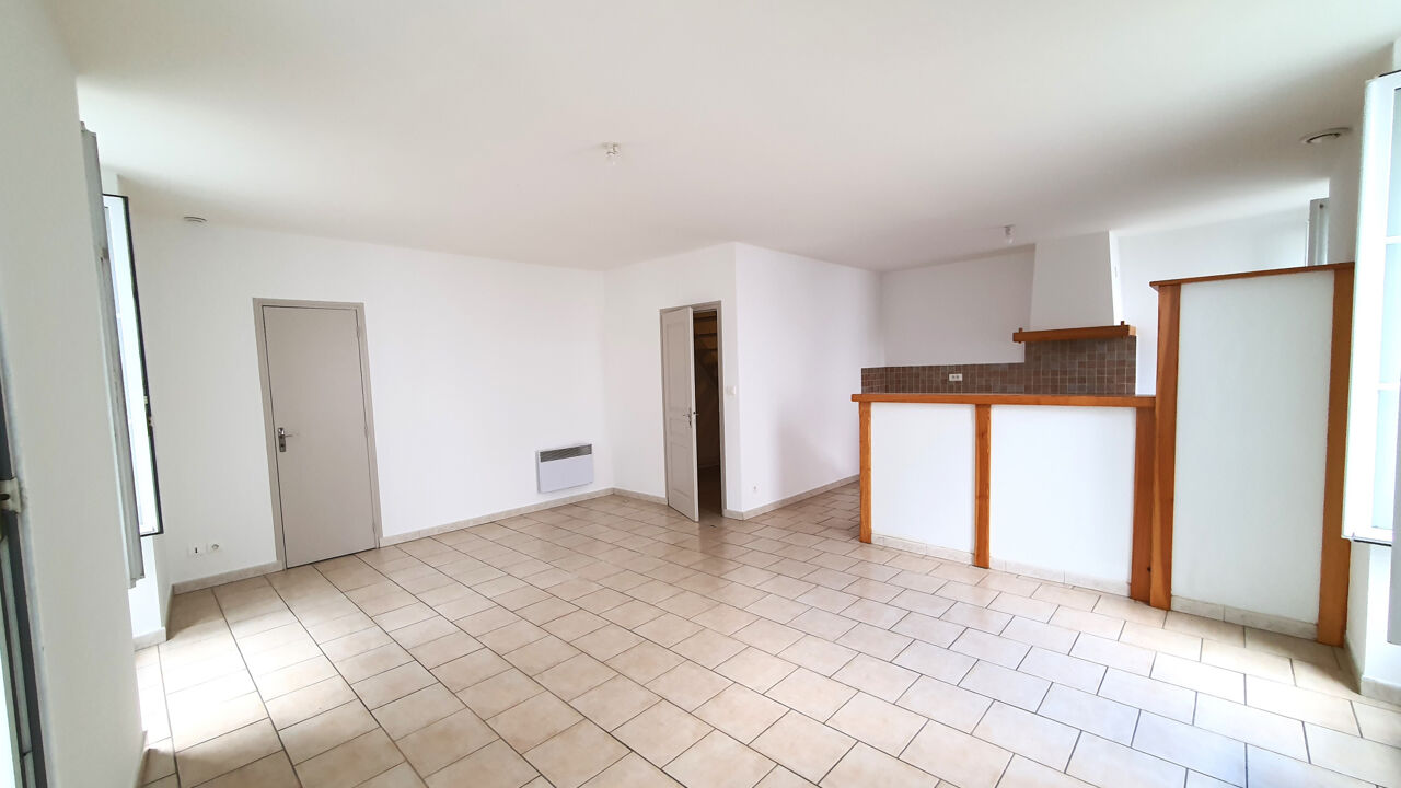 appartement 5 pièces 102 m2 à louer à Saint-Palais (64120)