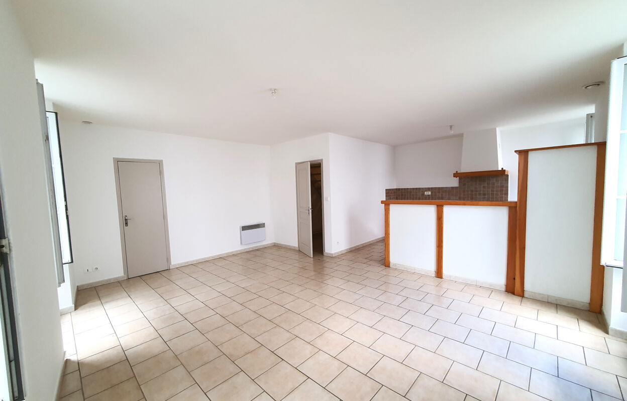 appartement 5 pièces 102 m2 à louer à Saint-Palais (64120)