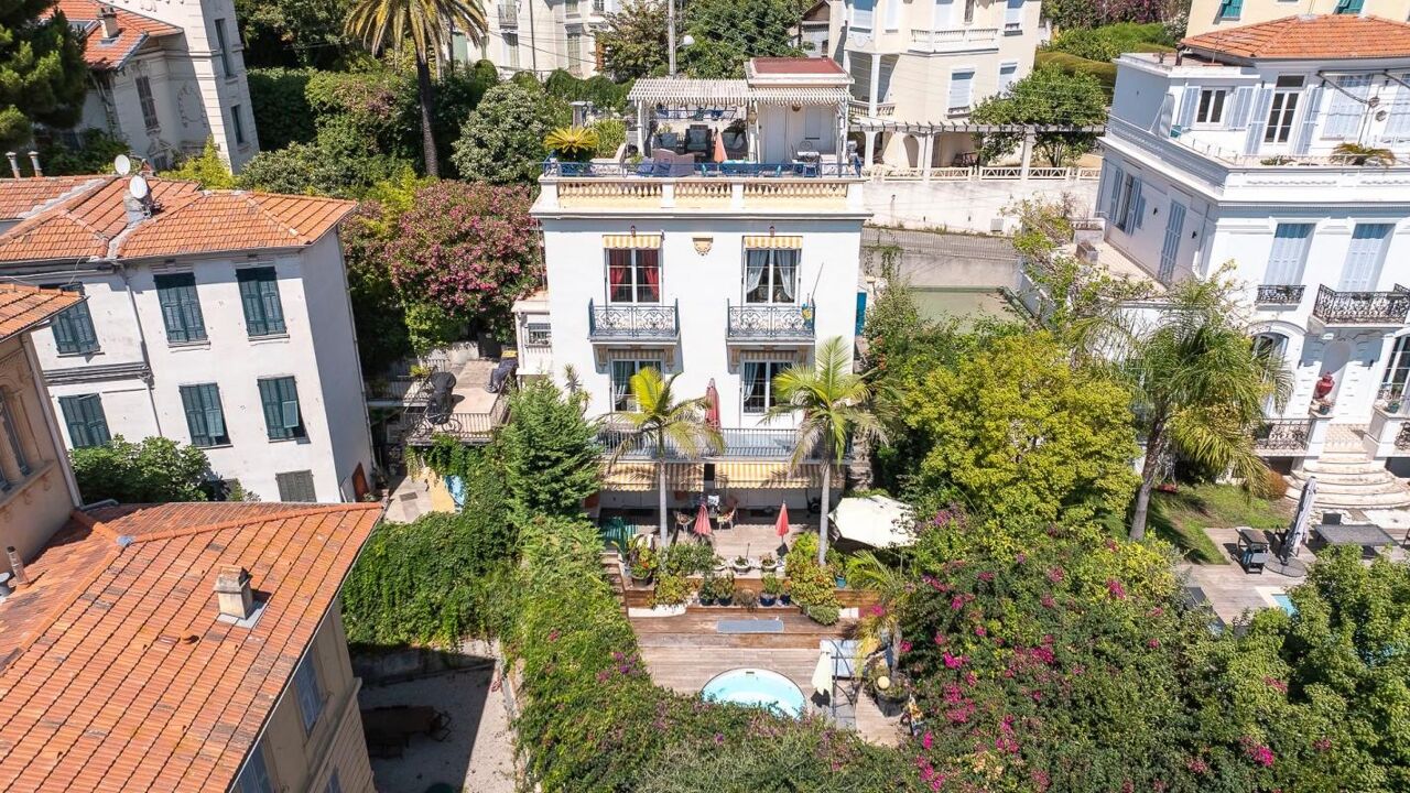 maison 6 pièces 222 m2 à vendre à Nice (06000)