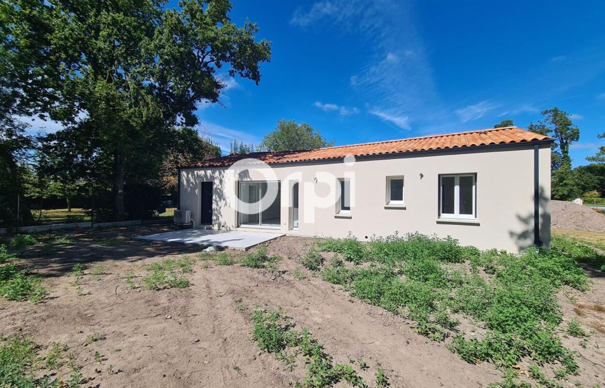 maison 4 pièces 96 m2 à vendre à Breuillet (17920)