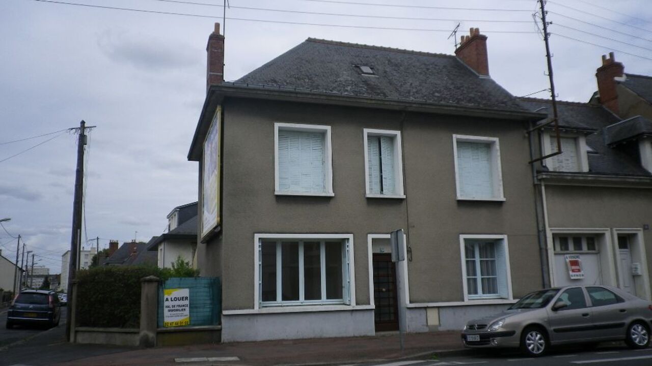 maison 5 pièces 103 m2 à louer à Saint-Pierre-des-Corps (37700)