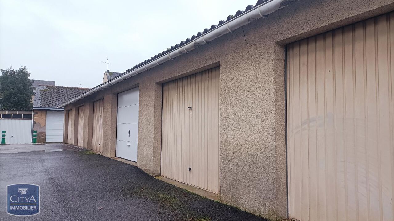 garage  pièces 12 m2 à louer à Châteauroux (36000)