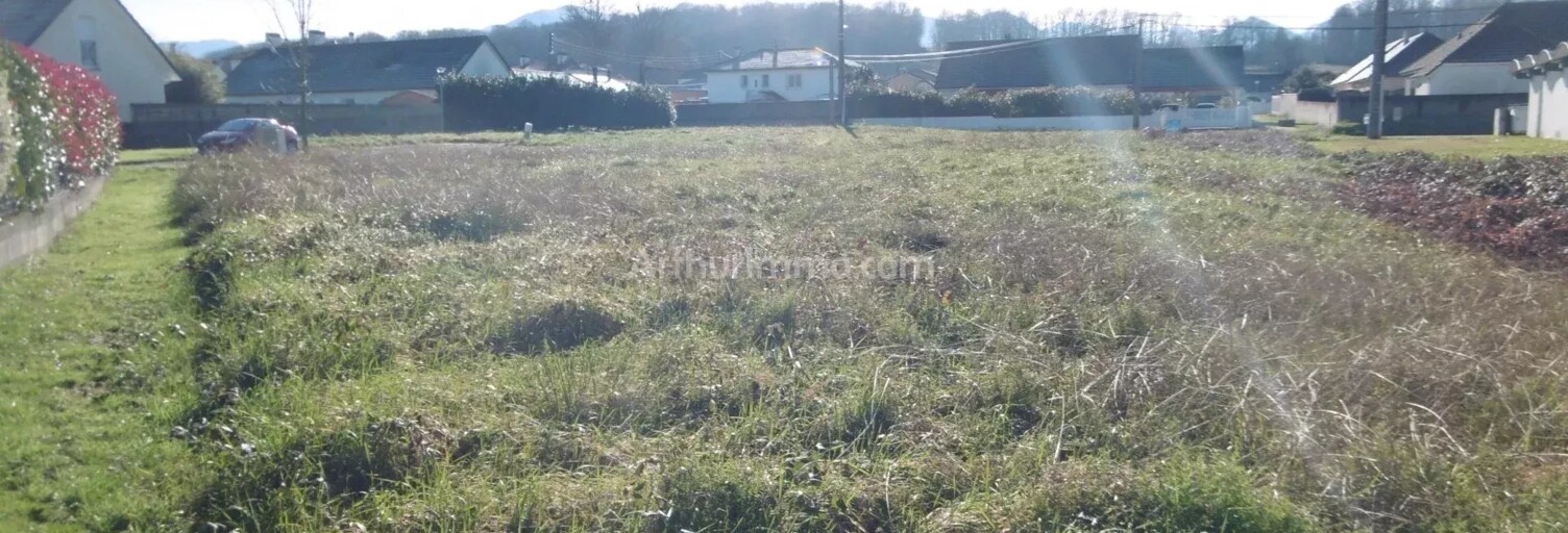 Terrain  829 m² à vendre à Nay (64800)