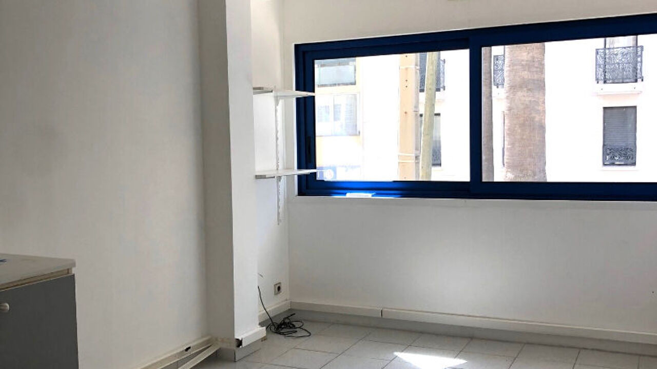 bureau  pièces 43 m2 à vendre à Hyères (83400)