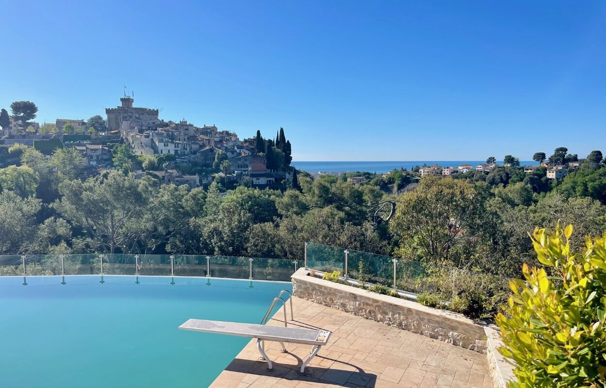 maison 11 pièces 610 m2 à vendre à Cagnes-sur-Mer (06800)