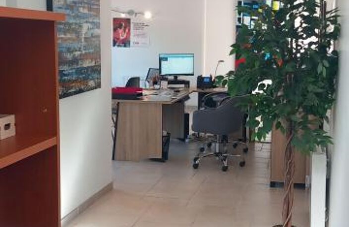 Bureau À Vendre — photo 3